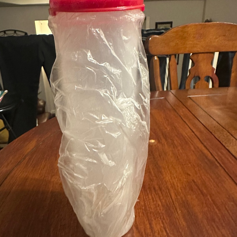 Tupperware Modular Mates Spaghetti dispenser